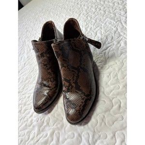 So Brown Angel Fish Snake Skin Ankle Booties size 6